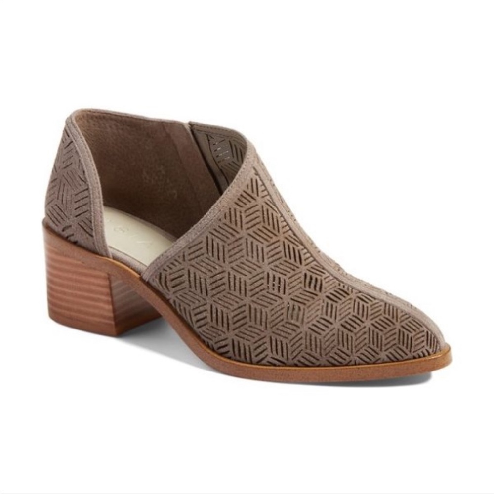 1.STATE Iddah Perforated Cutaway Bootie 8.5 Nordstrom